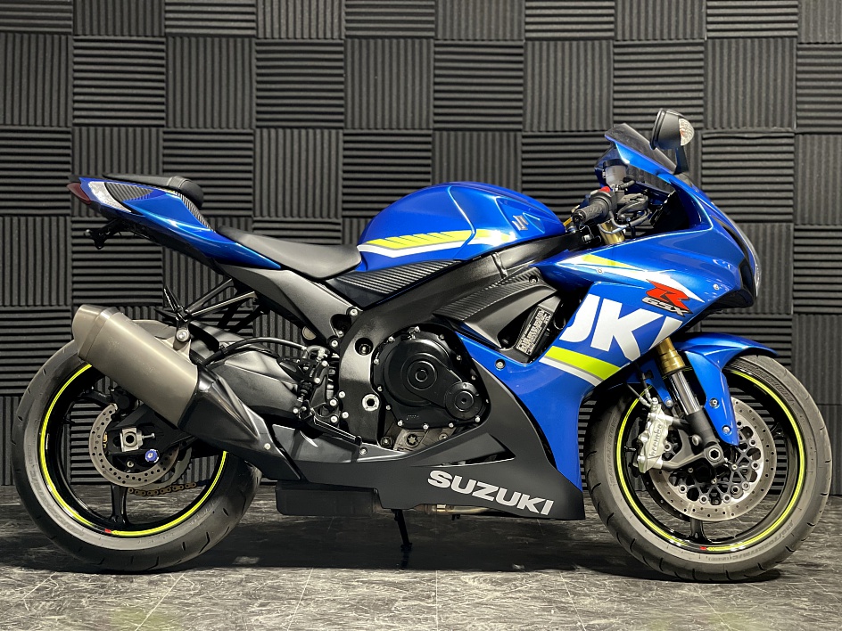 2017 Suzuki gsx r750cc available for sale
