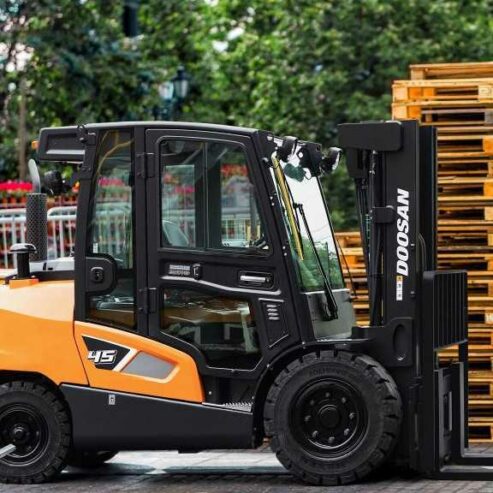 رافعه شوكية للايجار. Forklift for rent in Riyadh