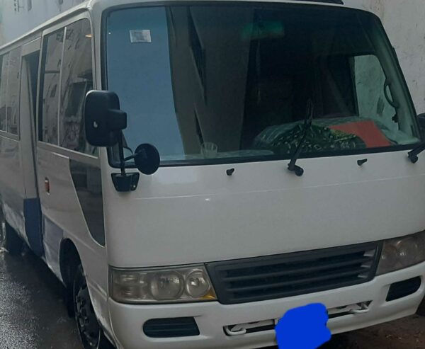 For rent busses coaster 30 seats with driver