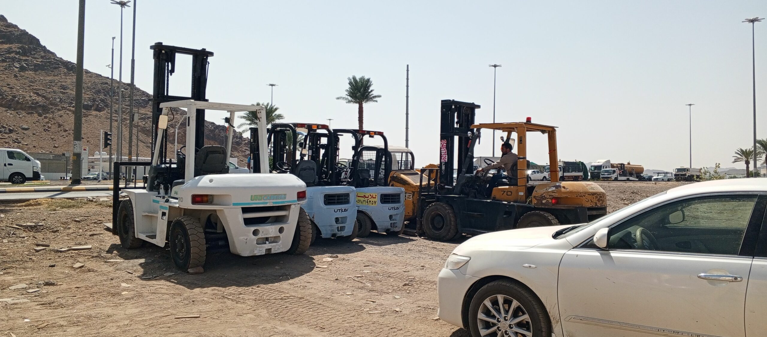 رافعات شوكية للايجار المدينة المنورة