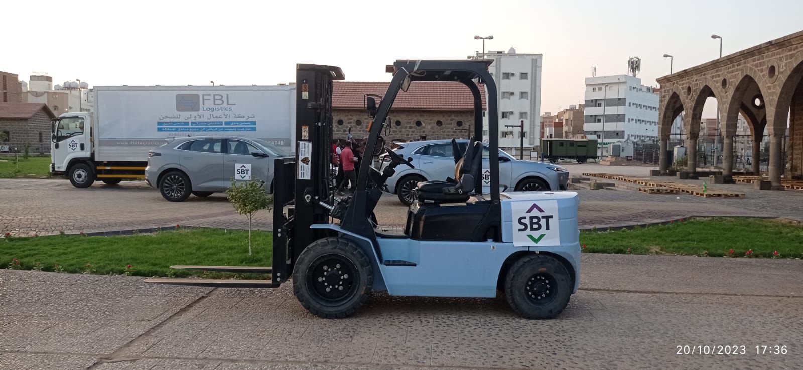 #سيزر_لفت_للايجار #مان_لفت #جي_سي_بي #رافعات_شوكية #كرينات_للايجار_في_تبوك