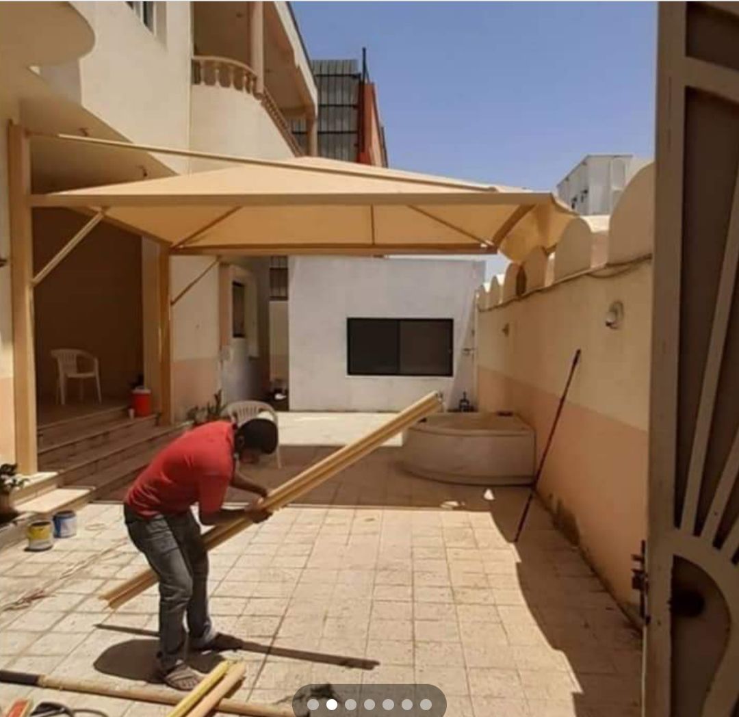 سواتر ومظلات وهناجر