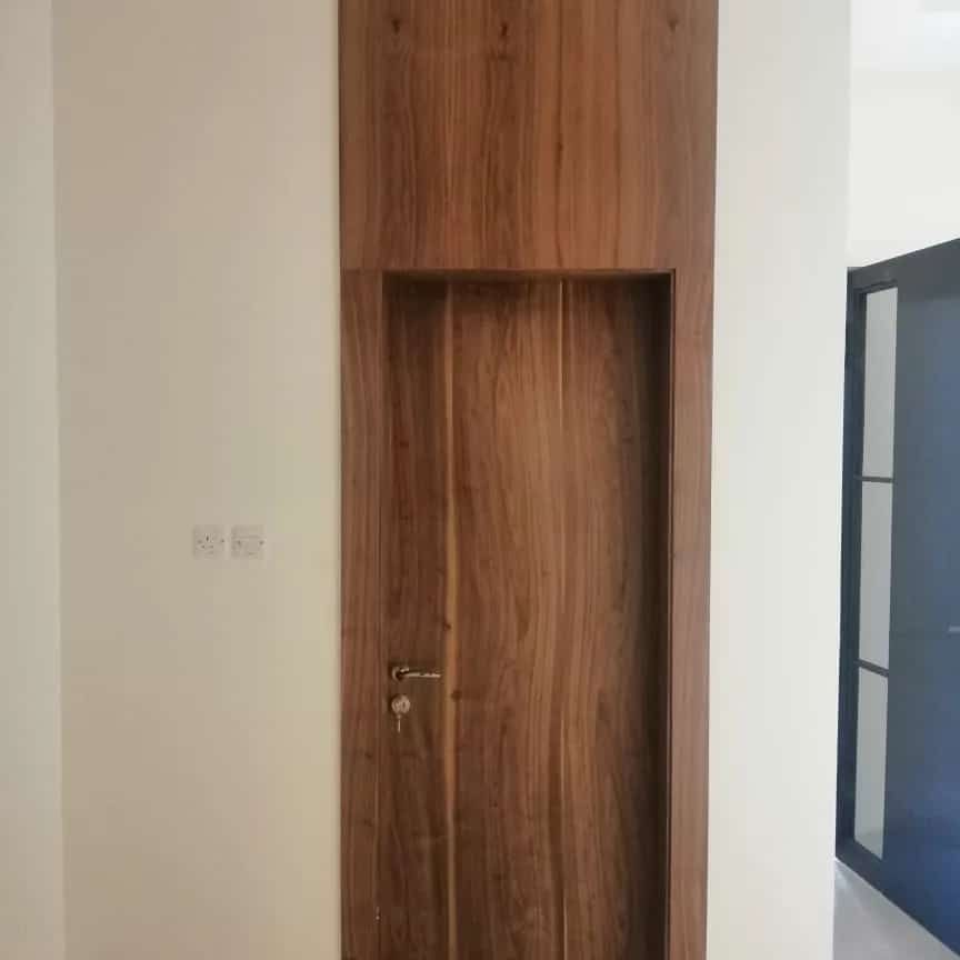 لجميع انواع النجارة الأبواب الخشبية وجميع الديكورا