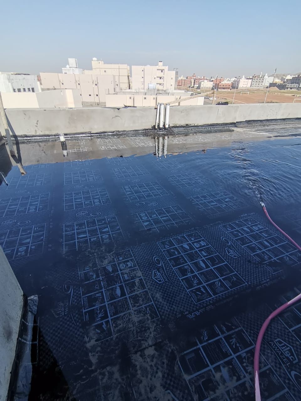 متواجد في مكه المكرمه وجده