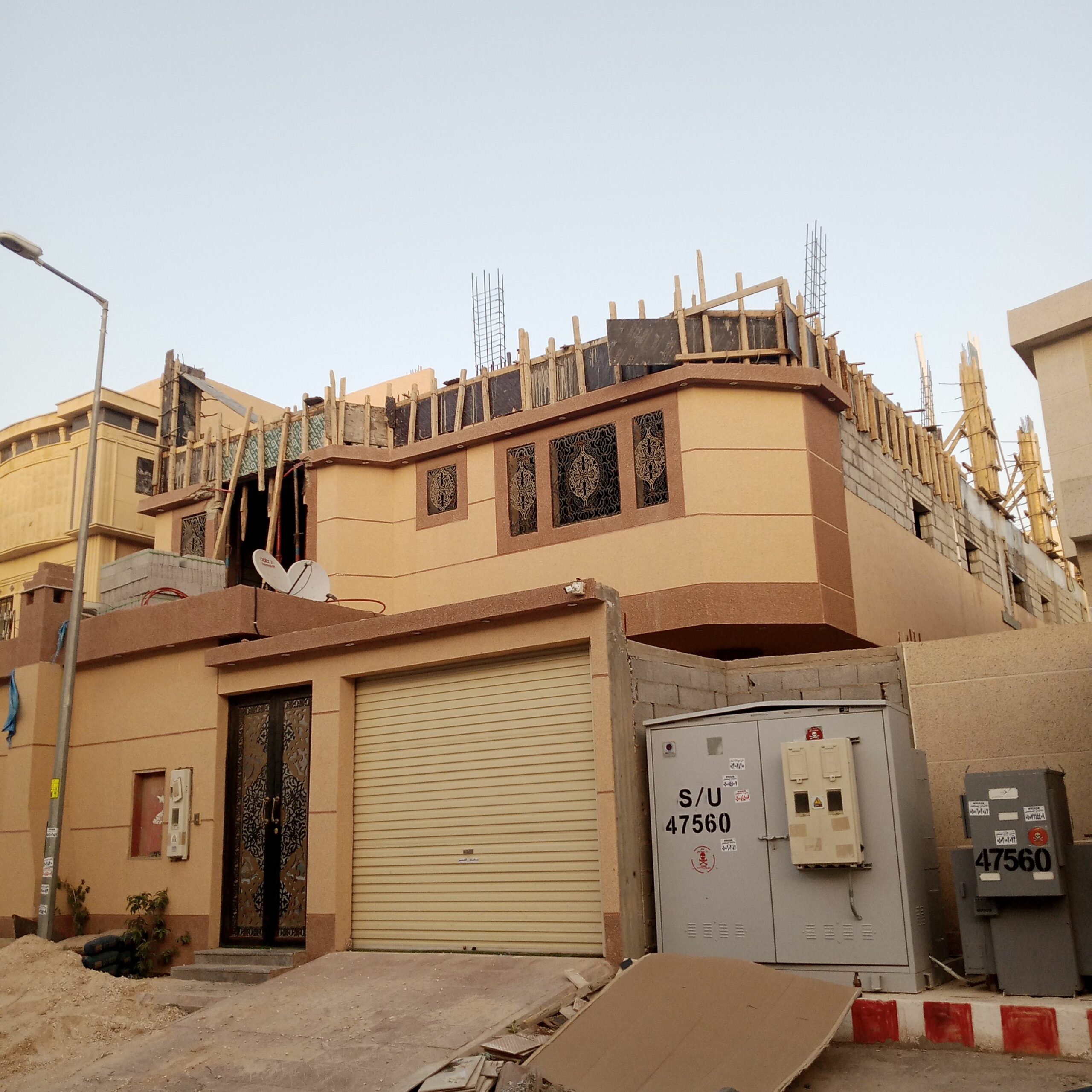 مقاول بناء عام