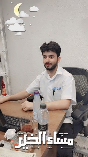 عامل يمني مقيم بالرياض يريد عمل مزرعه حارس