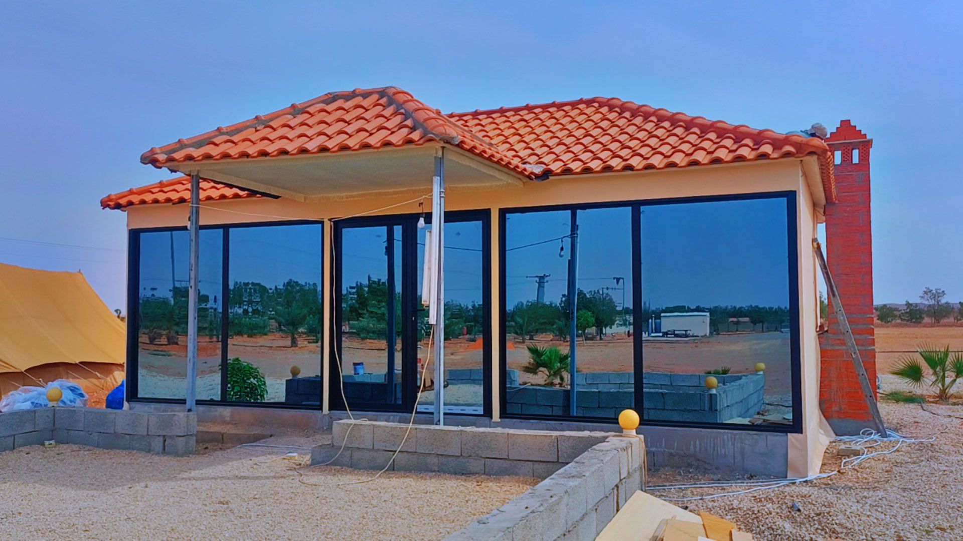 معلم قراميد والحديد توريدووتركيب جميع انواع قراميد