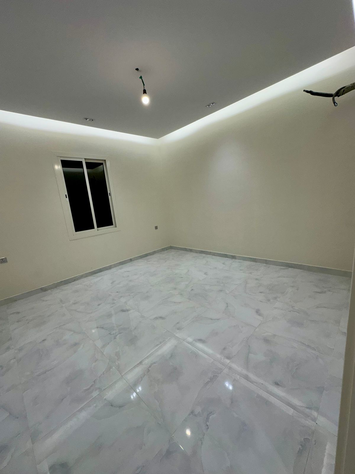 🔺مشروع R90🔺 ❇️ حي الصفا 4 🔺*ثــلاث شـقـق بالـدور ف