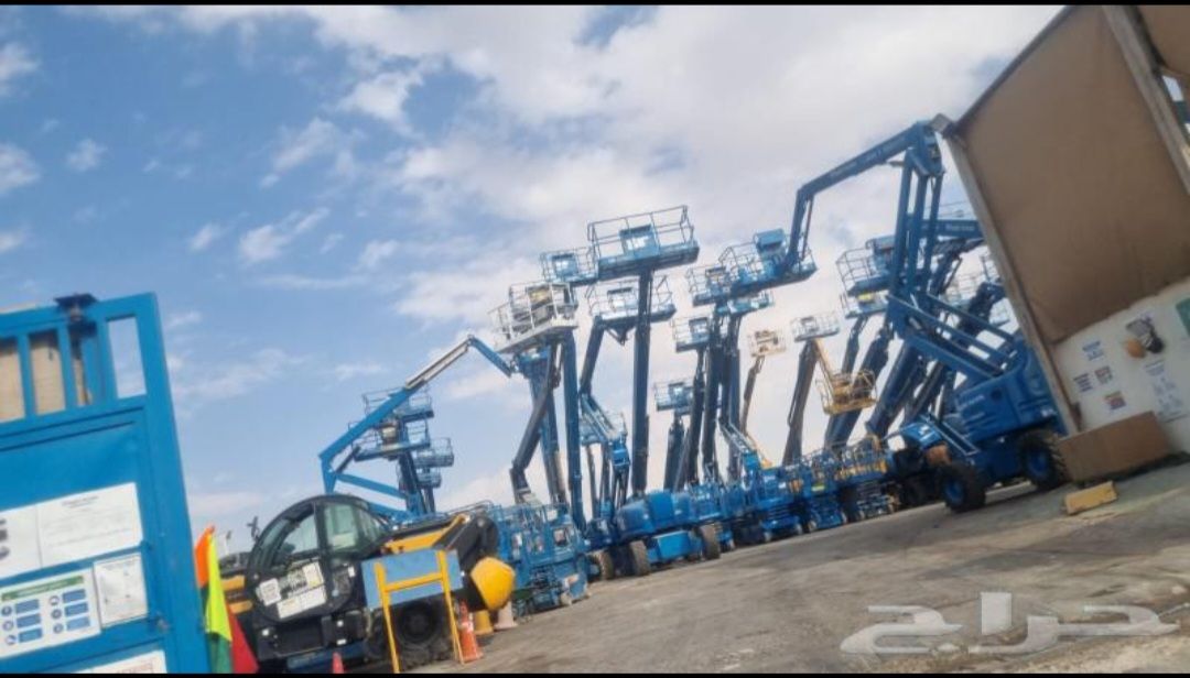 رافعات شوكيه للايجار