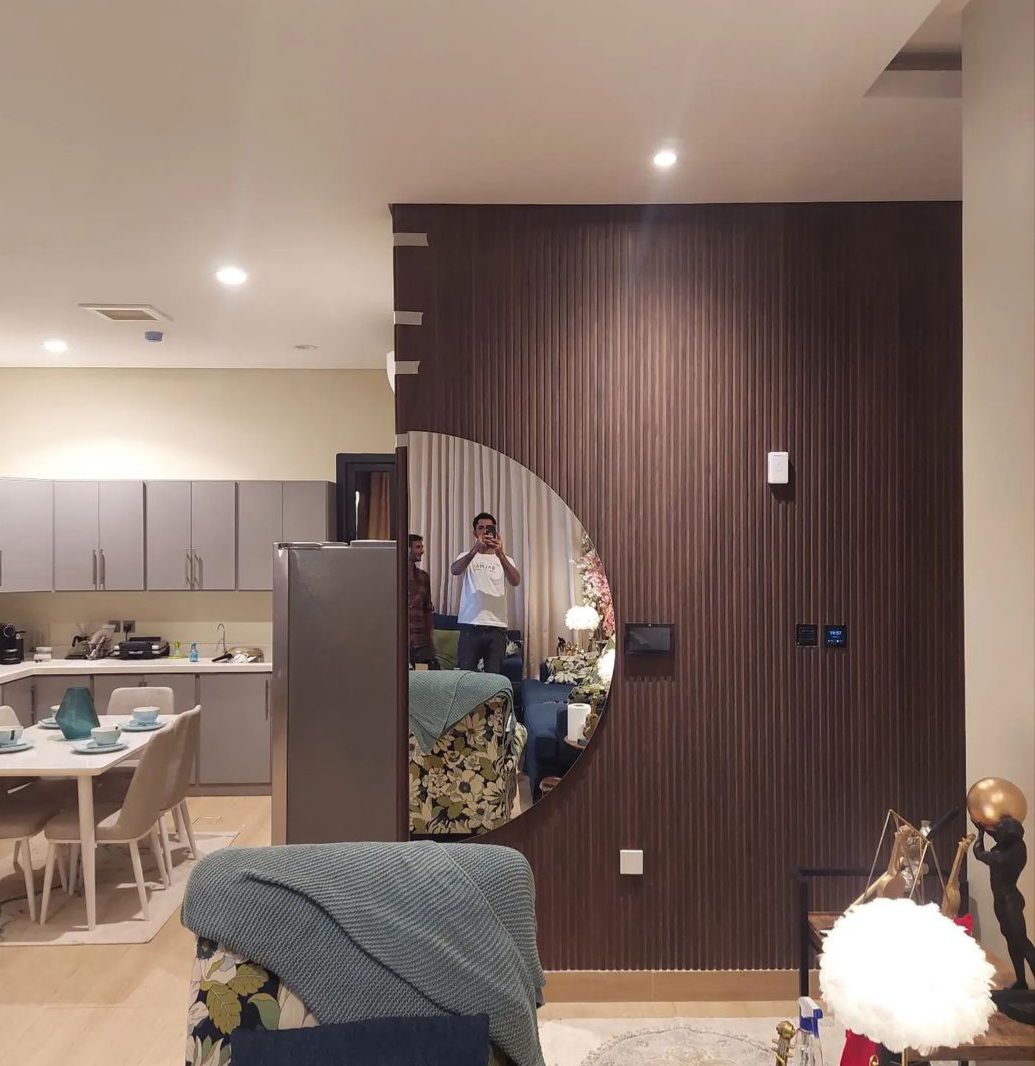 مقاول ترميم وديكورات داخليه ودهانات وورق جدران الر