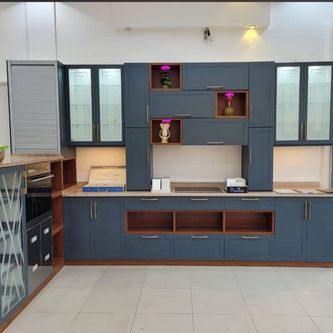 فني مطابخ الالمنيوم