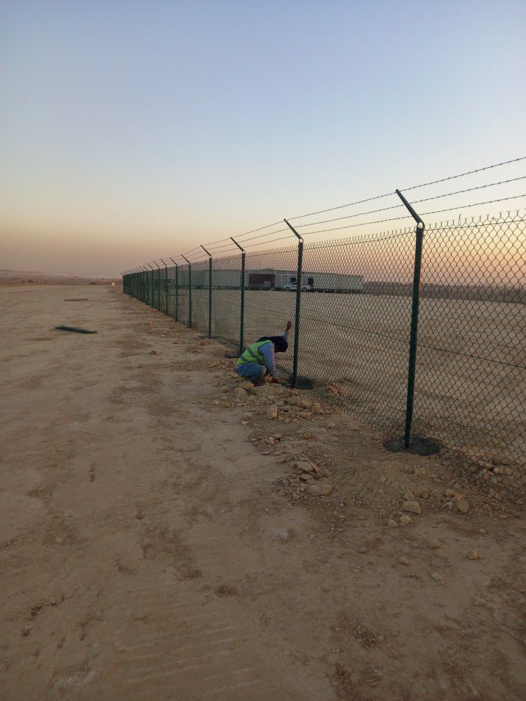 مقاول تركيب سياج الشبك الأراضي والمواقع ٠٥٥٢١٩١٢٣٥