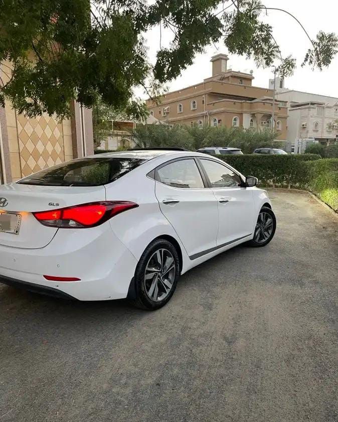 هيونداي النترا GLS 2015 قير اوتماتيك بنزين الممشى: