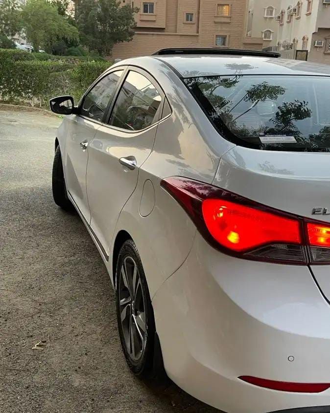 هيونداي النترا GLS 2015 قير اوتماتيك بنزين الممشى: