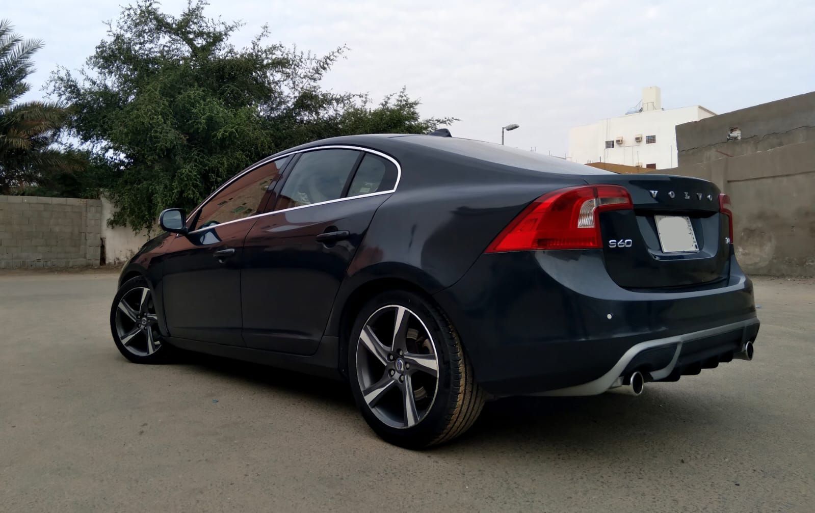 فولفو 2013 فل كامل