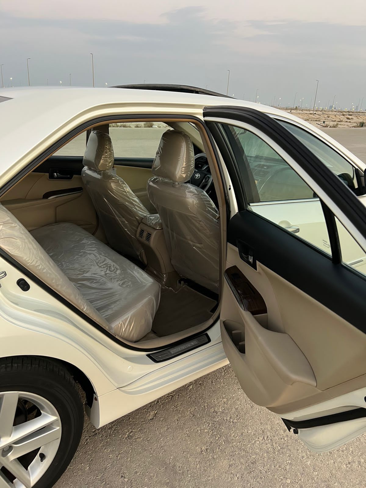 سياره كامري فاخره 2014