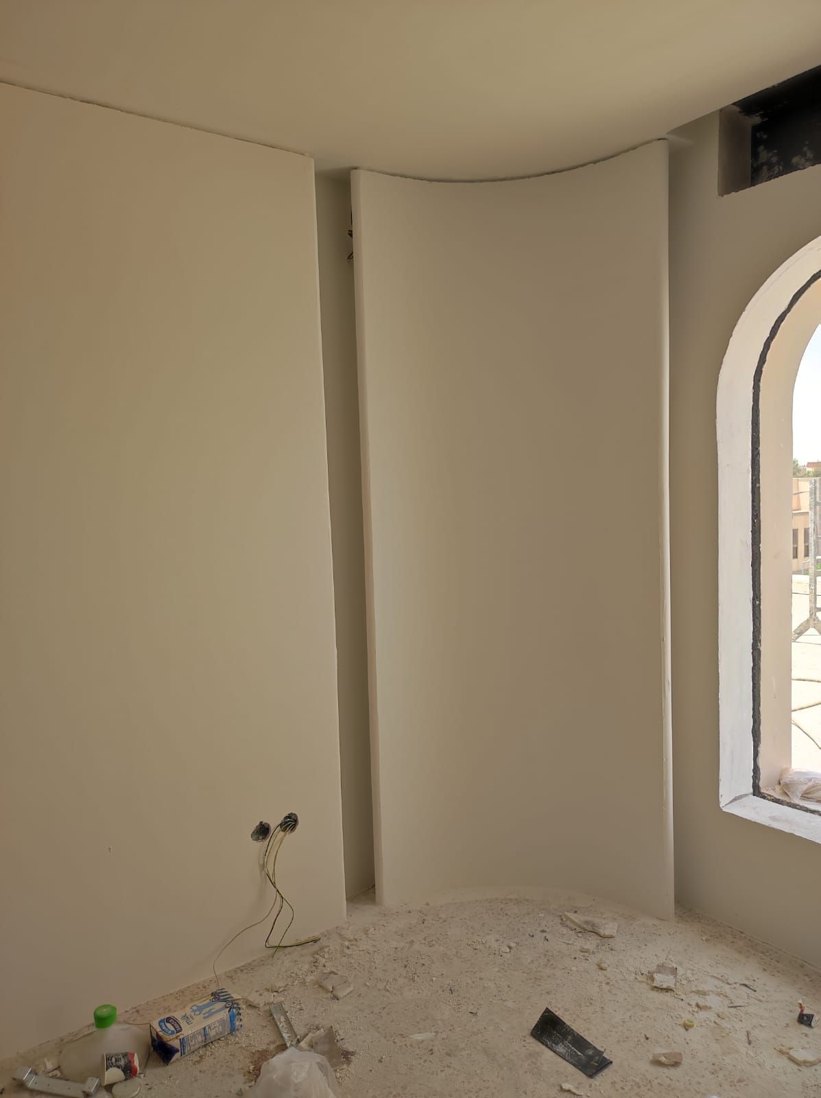 جبس وجبسم بورد وترميمات ومقاولات عامة