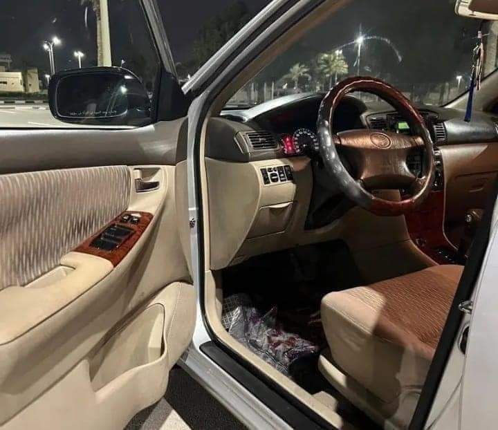 سياره تويوتا كورولا LXI فاخره موديل 2006