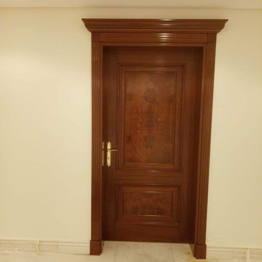 معلم دهان أنواع الخشب ابواب وغرف وديكور ومطبخ وحدي