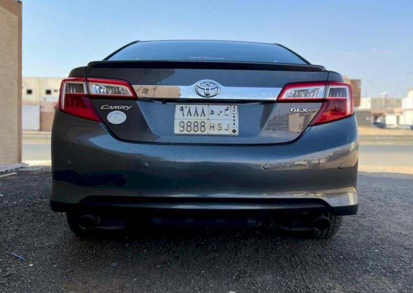 تويوتا كامري موديل 2014 مستعملة للبيع