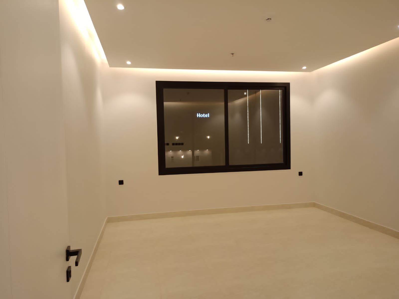 شقه فاخره بالرياض بحي الياسمين 180م