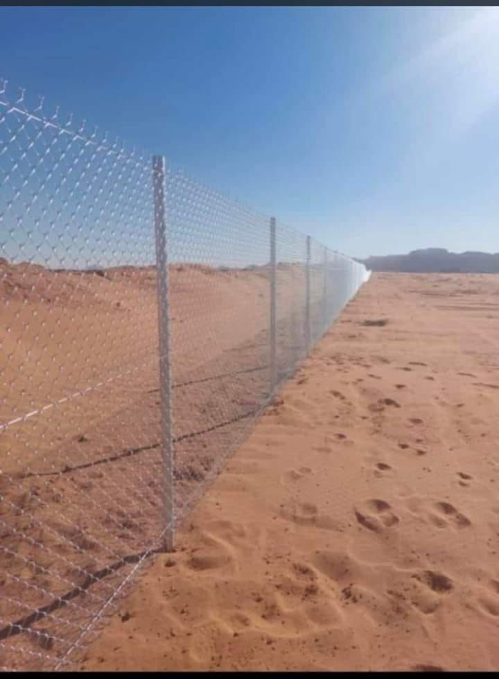 تركيب سياج شبك اراضي والمواقع والمخططات