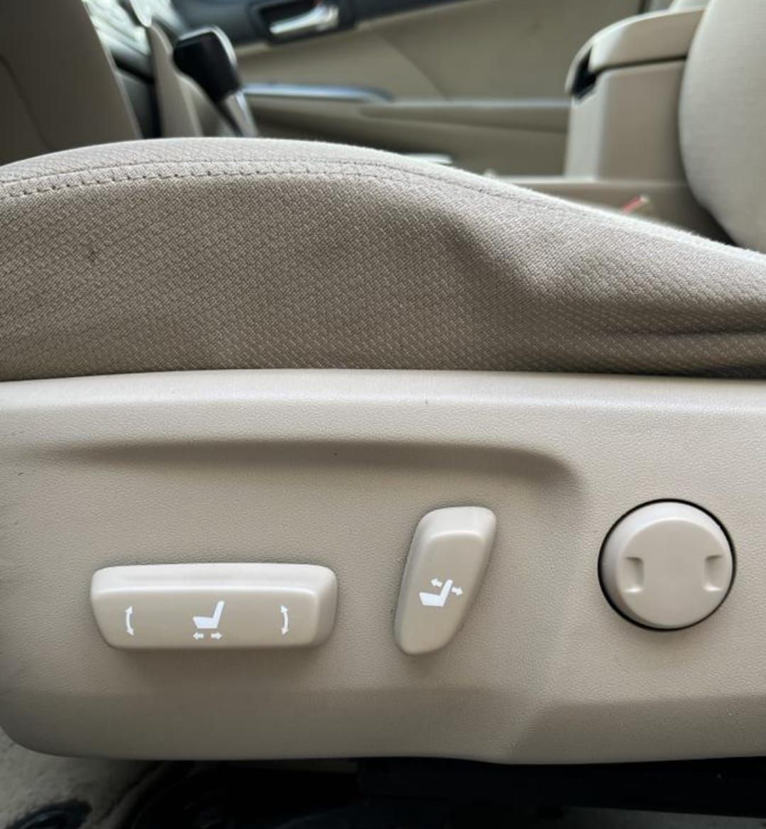 تويوتا كامري موديل 2014 مستعملة للبيع