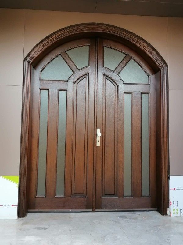 دهان جميع انواع الخشب ابواب وغرف وديكور ودهان حديد