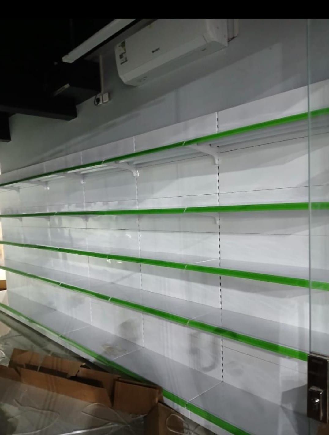 بيع وشراء جميع انواع الرفوف