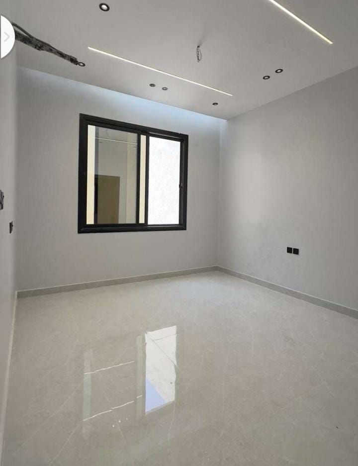 شقة بموقع متميز حى الملك فهد مدينة منورة