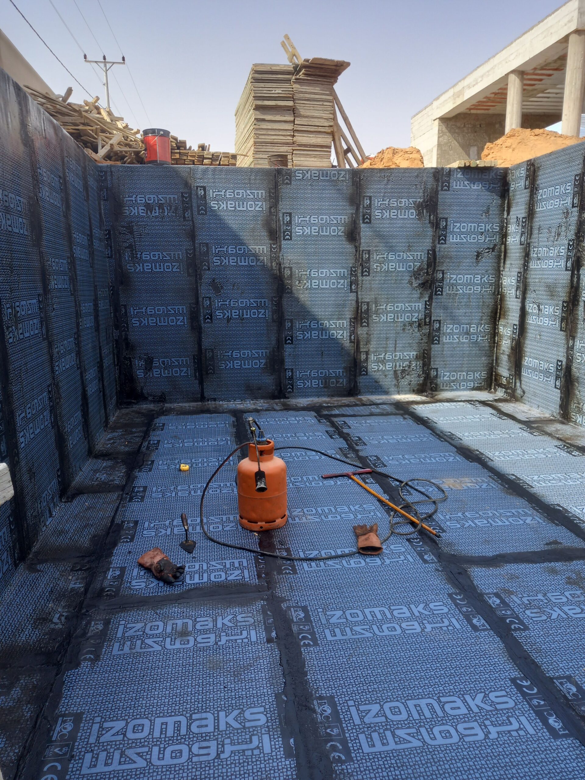 تركيب العوازل