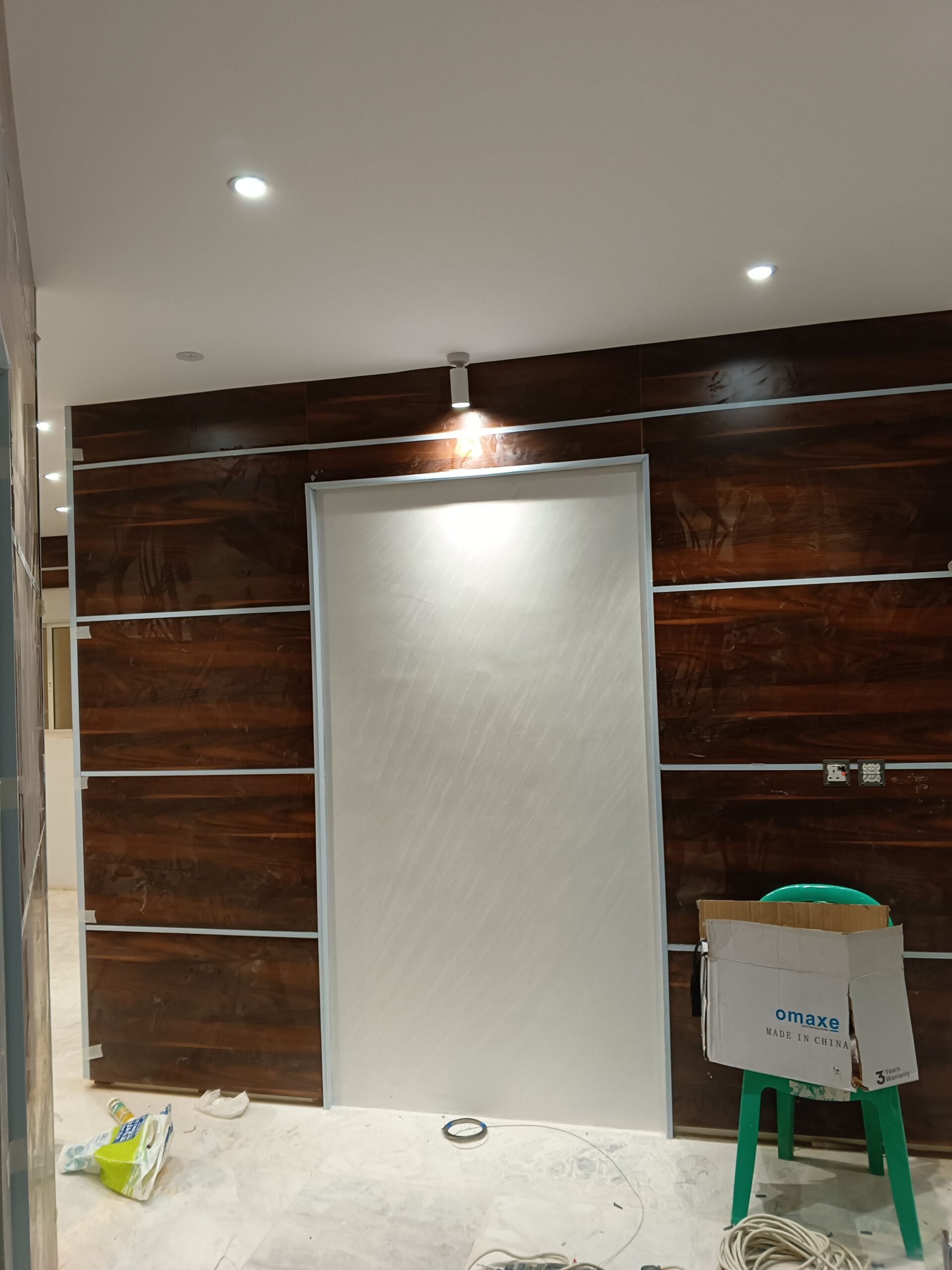 فني كهربائي منازل متوفر 24ساعه لخدمتكم