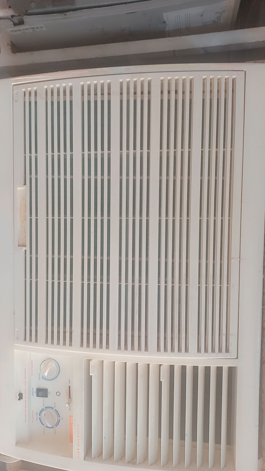 مكيفات مستعمل شباك مستعمل نظيف الضمان شهرين ما ترك