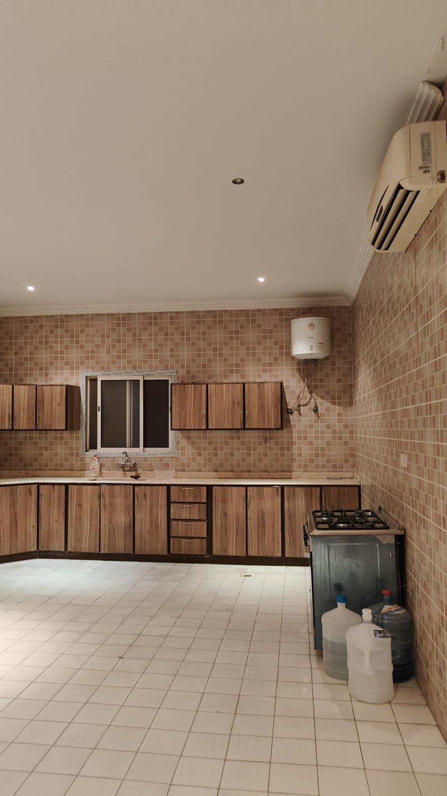 نجار فك وتركيب باالرياض