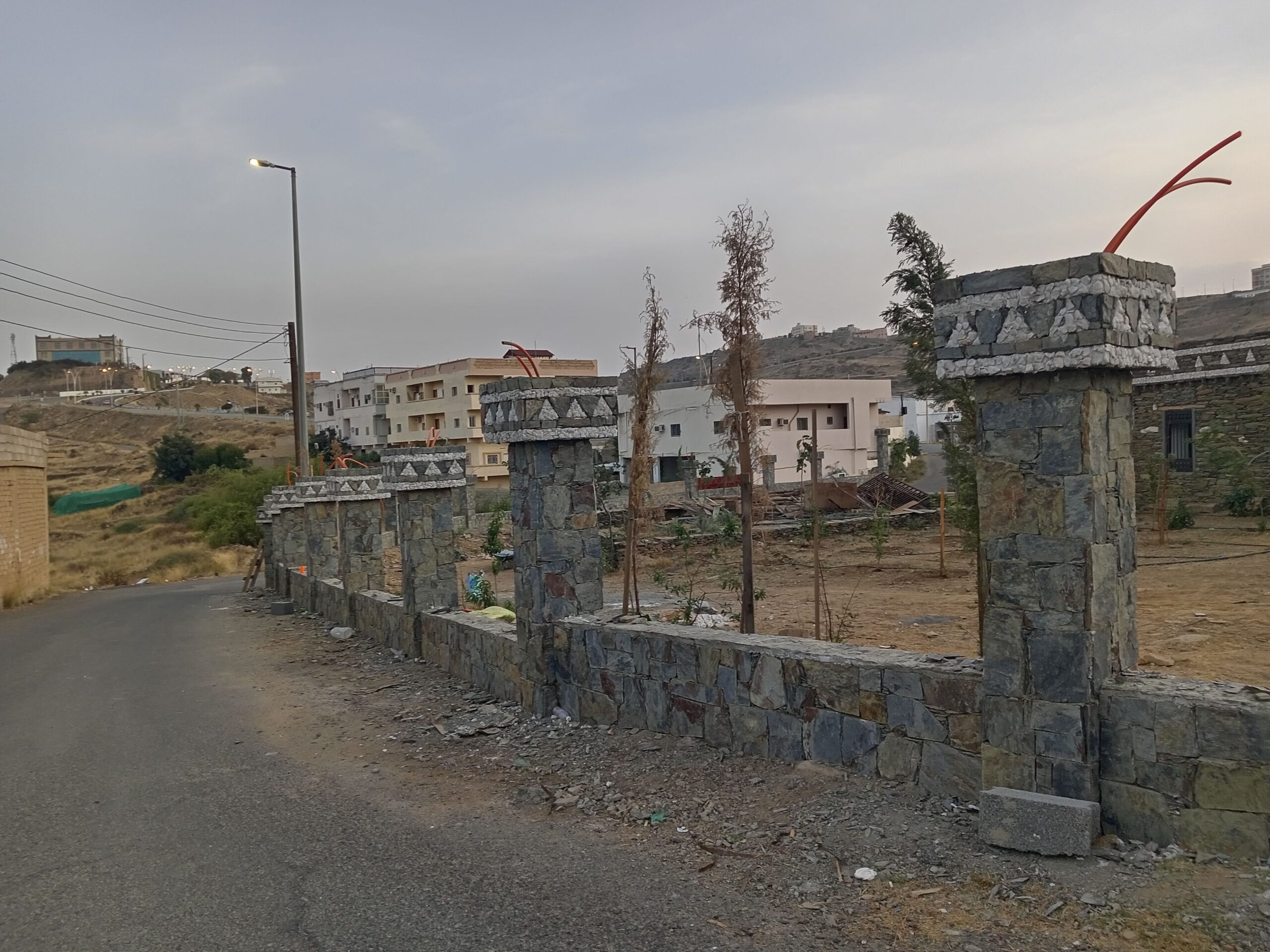 شغل حجر بنيان وتلبيس ورباب ارضيات