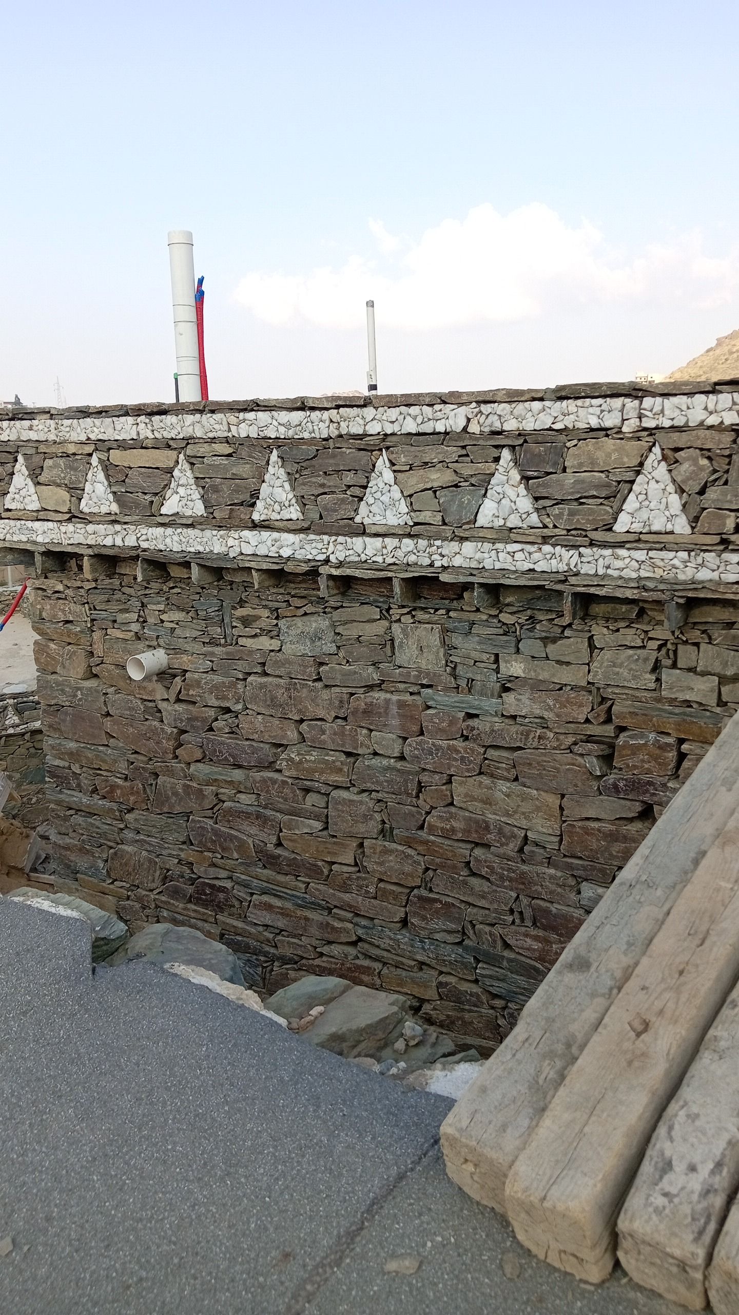 شغل حجر بنيان وتلبيس ورباب ارضيات