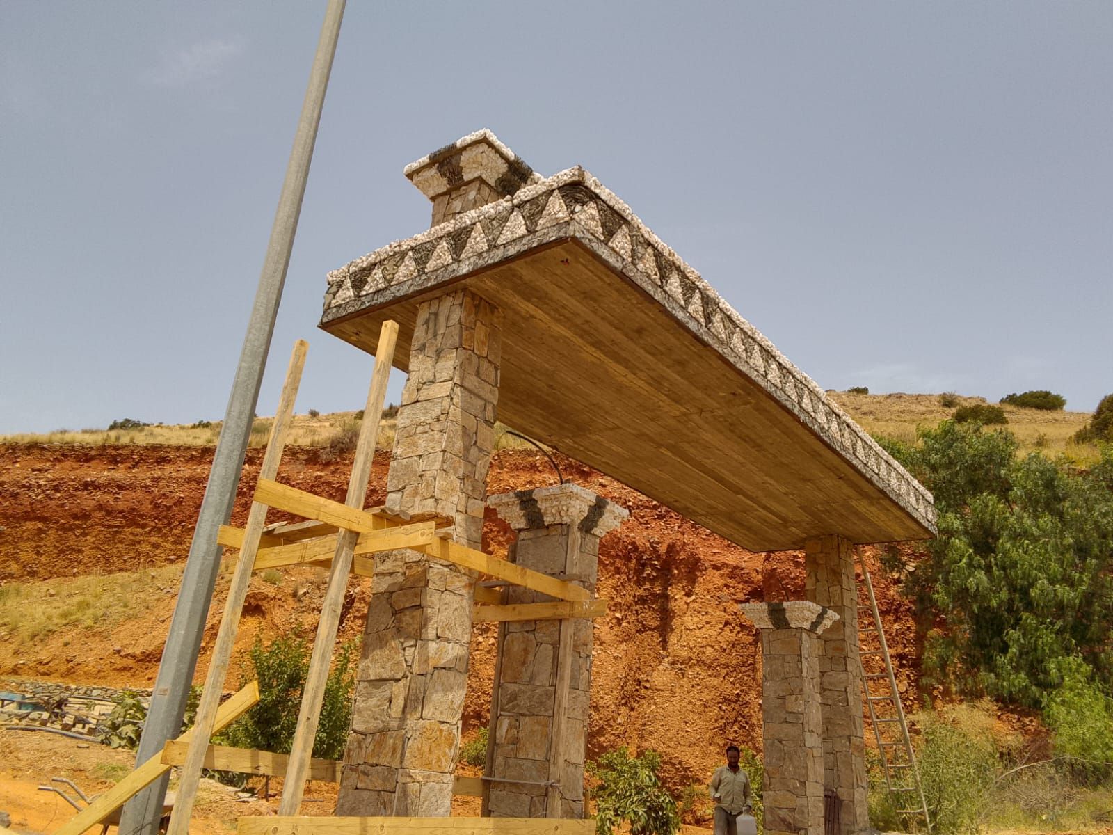 شغل حجر بنيان وتلبيس ورباب ارضيات