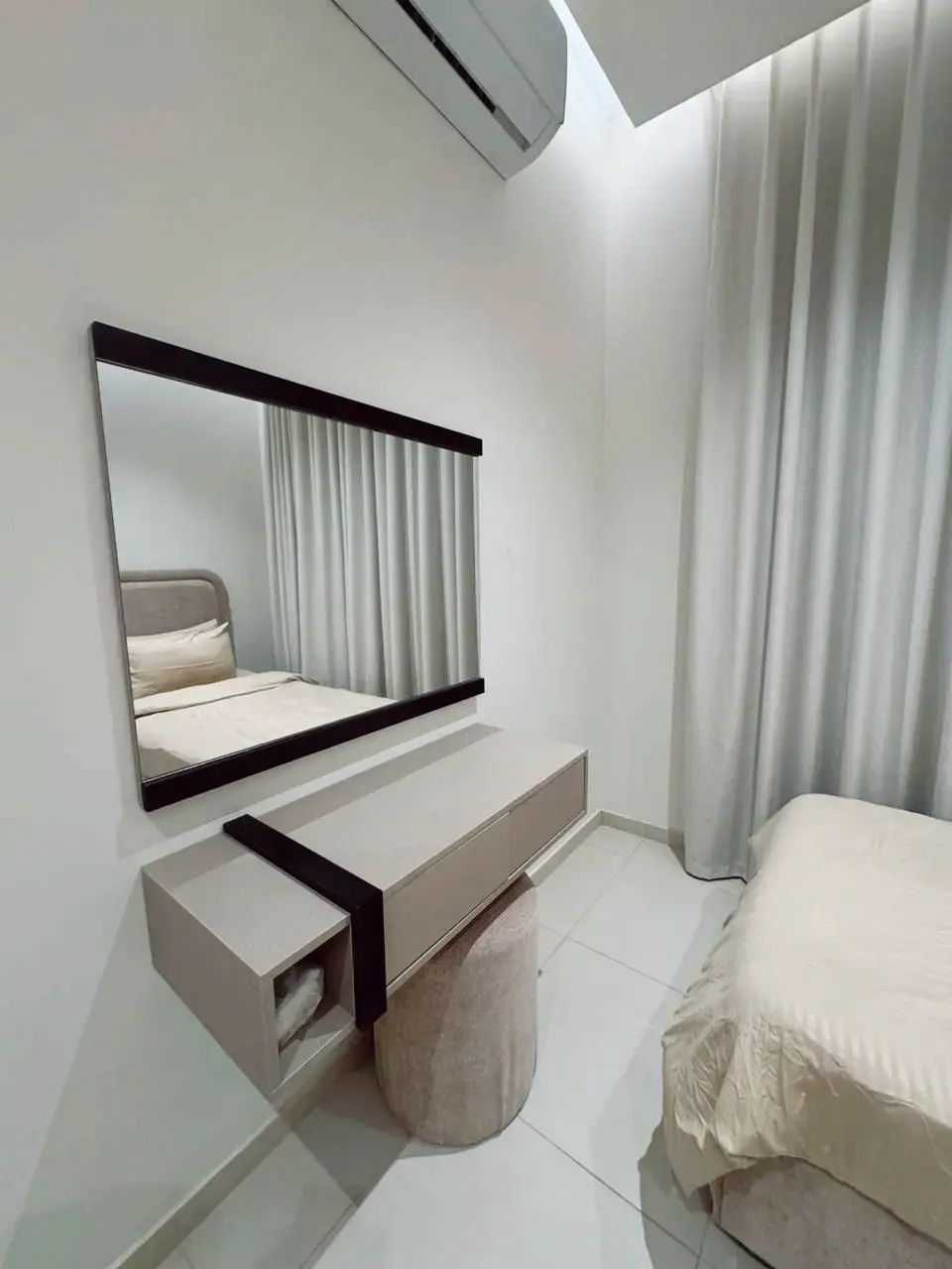 نبيع ونشتري الأثاث المستعمل والجديد بأسعار مناسبة