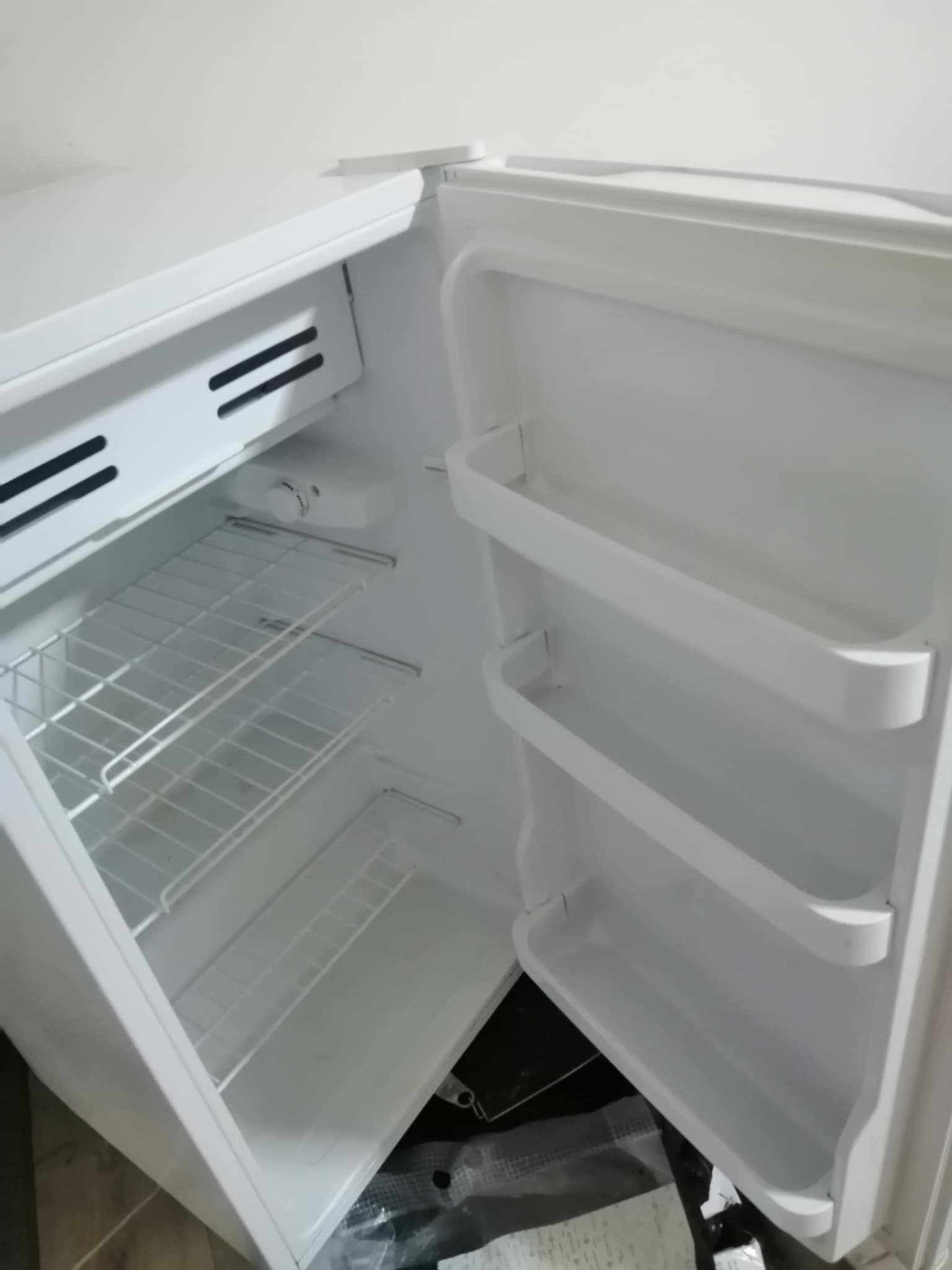 شراء اثاث مستعمل بالرياض 0559671452 ابو الطيب