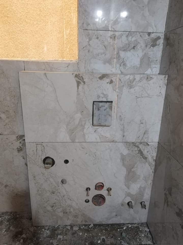 فني سرميك رخام وبراسلين