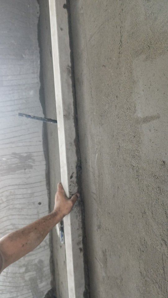 مليس بالمدينه المنوره بجميع انواع اللياسه والمرمات