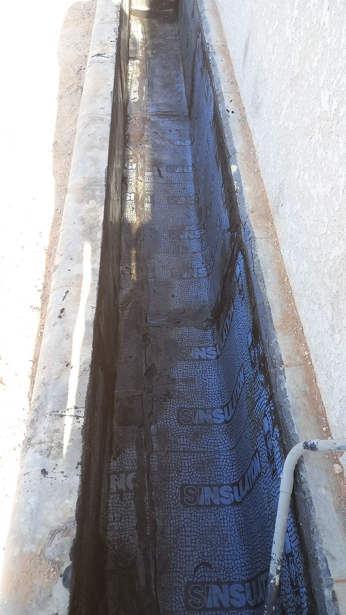 تركيب العوازل المائيه