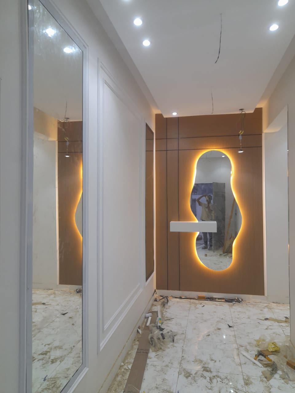 معلم دهانات وجميع انواع الديكورات بمحايل عسير