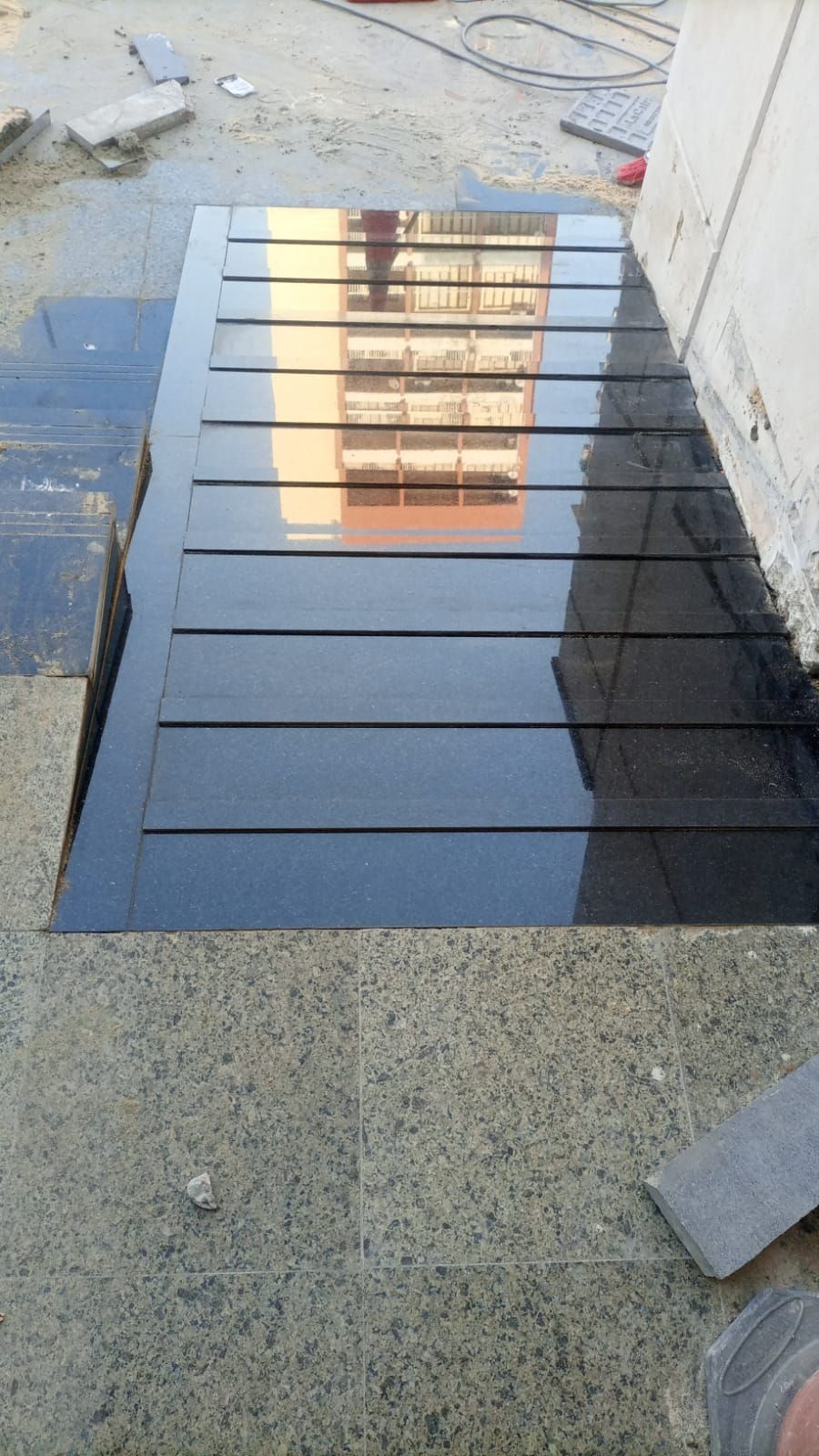 مبلط سراميك مصرى ممتاز ورخام جميع المقاسات بأسعار