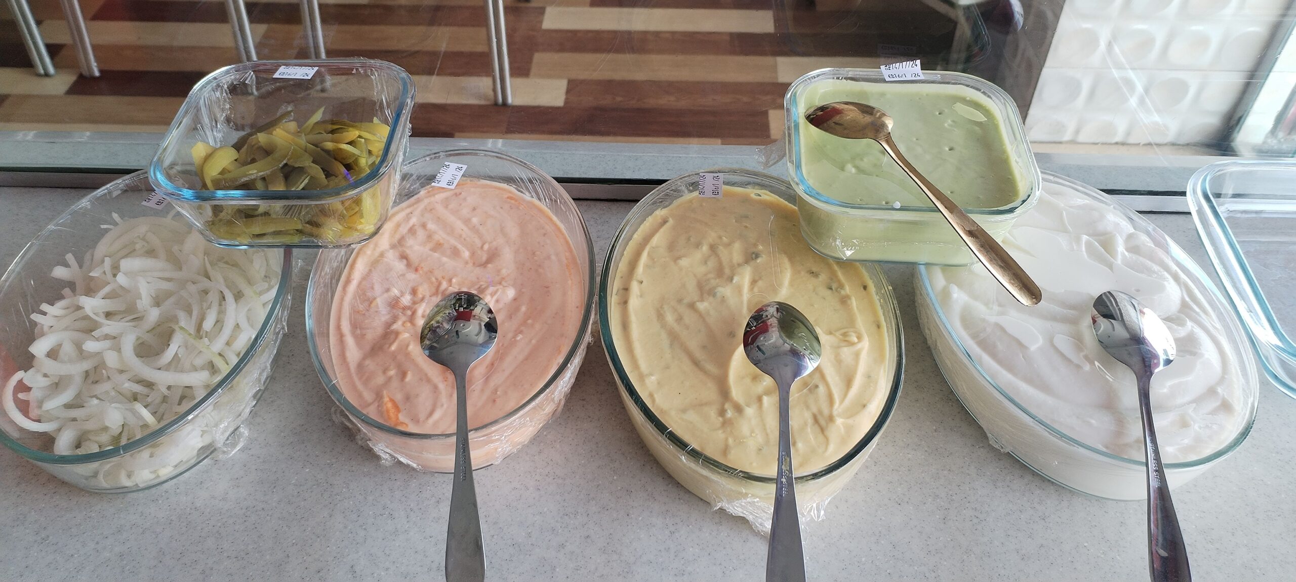 معلم شاورما خبره 10سنوات