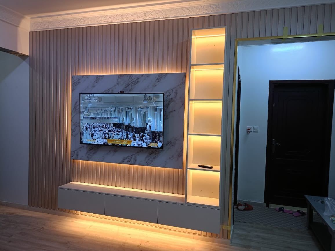 ديكورات شيبورد طاولات تلفزيون دولاب خشب