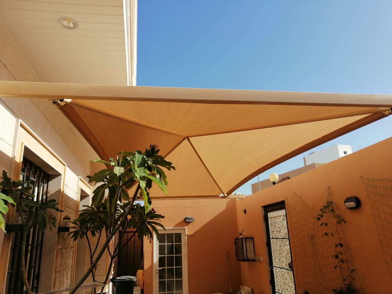 جلسات خارجية بأنواعه المختلفة مظلات جده 0552550976