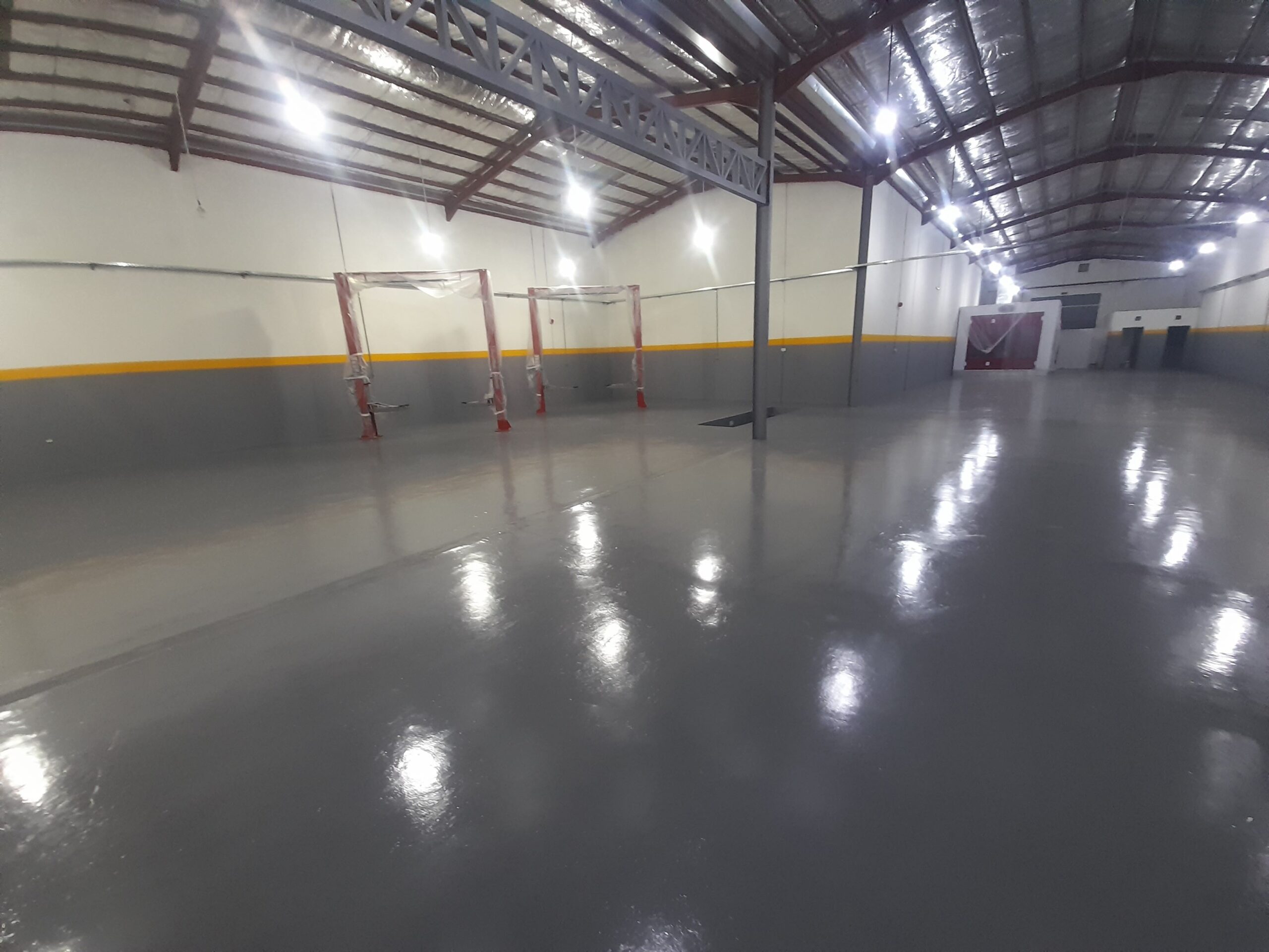 ايبوكسي وكونكريت وتخطيط ارضيات