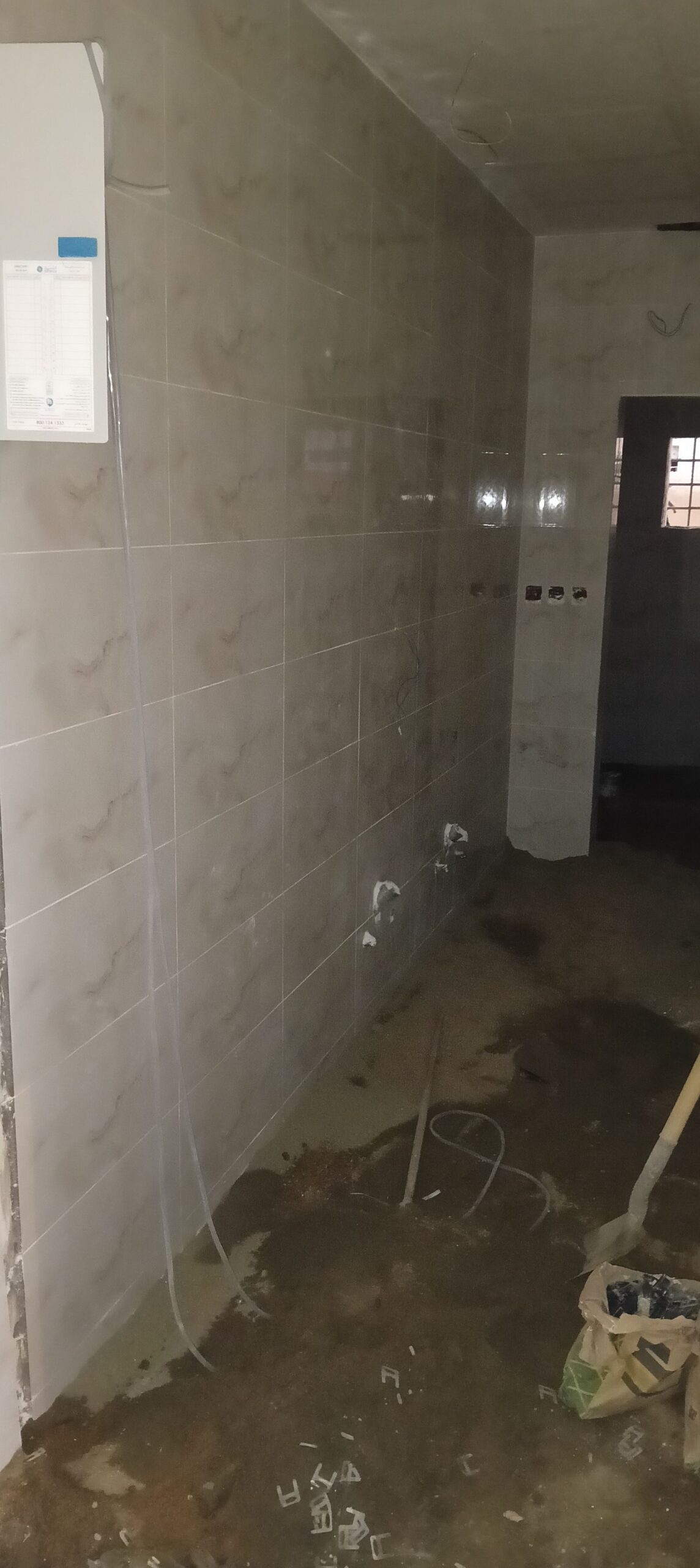 مبلط محترف لتركيب جميع انواع السيراميك والبورسلان