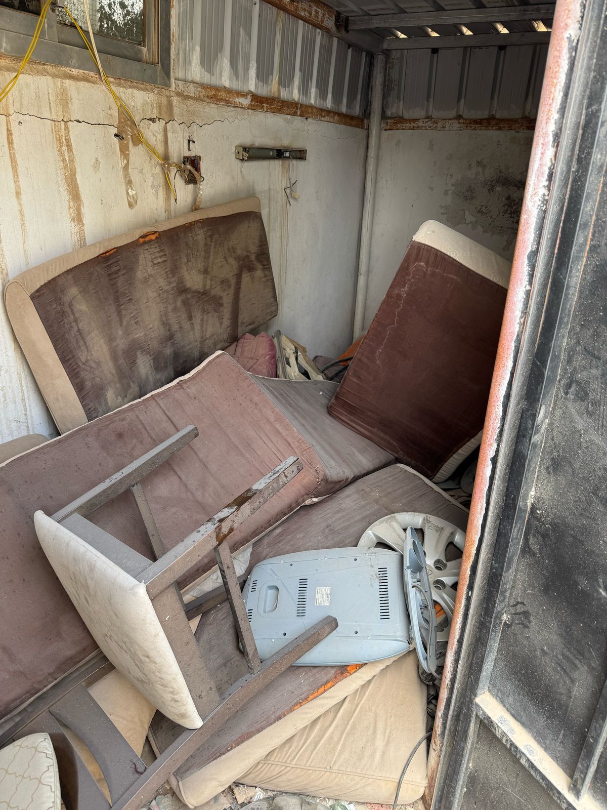 التخلص من الاثاث القديم بالرياض 0559656725